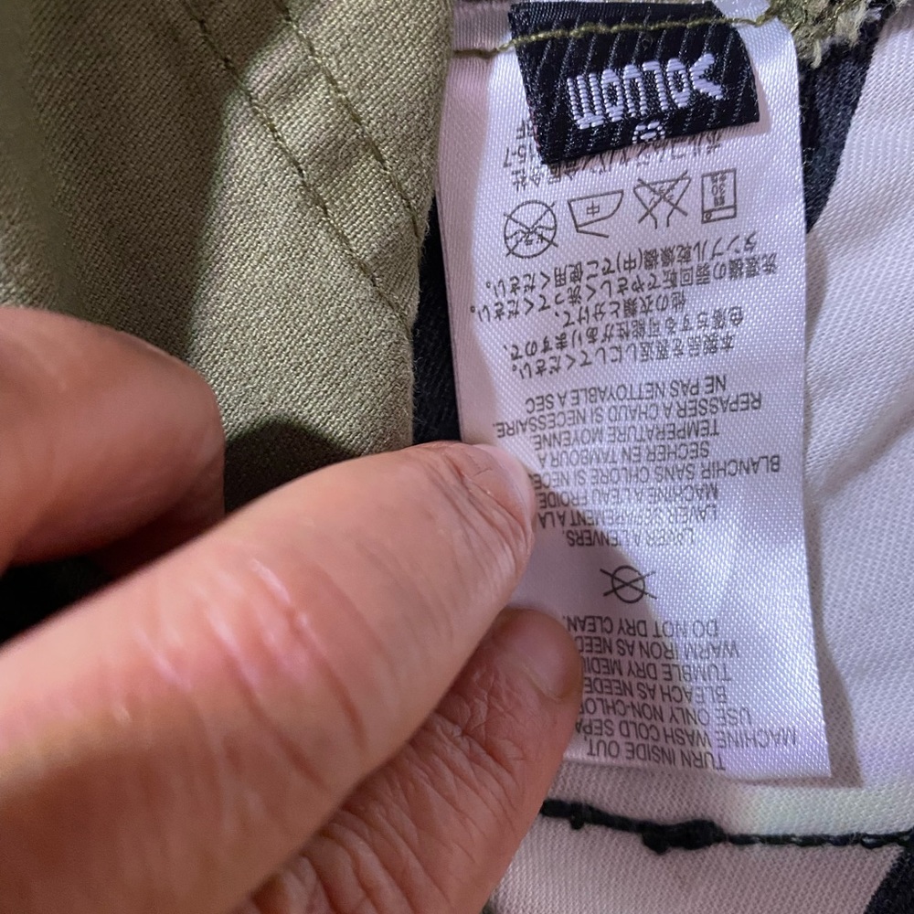 VOLCOM Jeans SIZE 5 Army Print pants - Picture 11 of 16